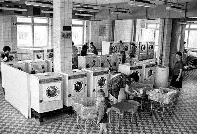 Так выглядела общественная прачечная в Москве в 70-х годах | Источник: ru.rbth.com