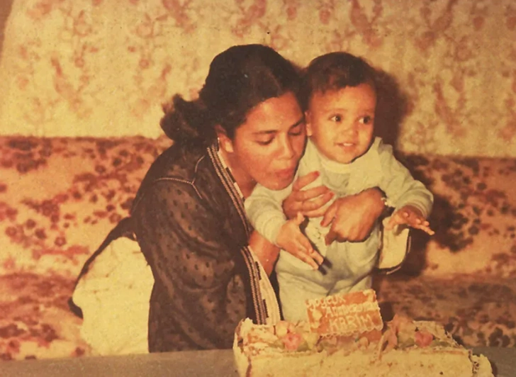 Рэпер Френч Монтана в детстве с матерью