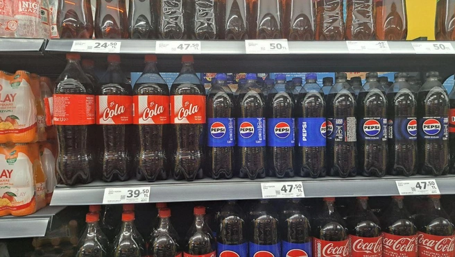 А вы, наверное, уже и забыли, что когда-то полтора литра колы стоили так дешево? | Источник: читатель 72.RU