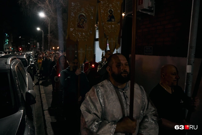 Крестный ход&nbsp;— символ перехода от язычества к свету христианства | Источник: Роман Данилкин / 63.RU