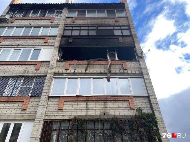 По данным на 09:45, возгорание ликвидировано | Источник: Кирилл Поверинов / 76.RU