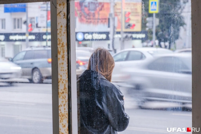Время ожидания на остановке с утра кажется длиннее | Источник: Булат Салихов / UFA1.RU
