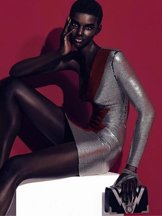 AI-модель Шуду Грэм в рекламной кампании Balmain