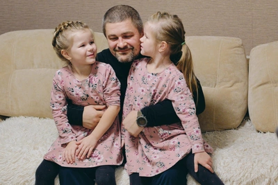 'Second Mom': The Story of a Factory Worker Who Took Paternity Leave