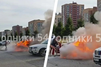 Автомобиль в Ленинском районе Новосибирска полностью охватило огнем
