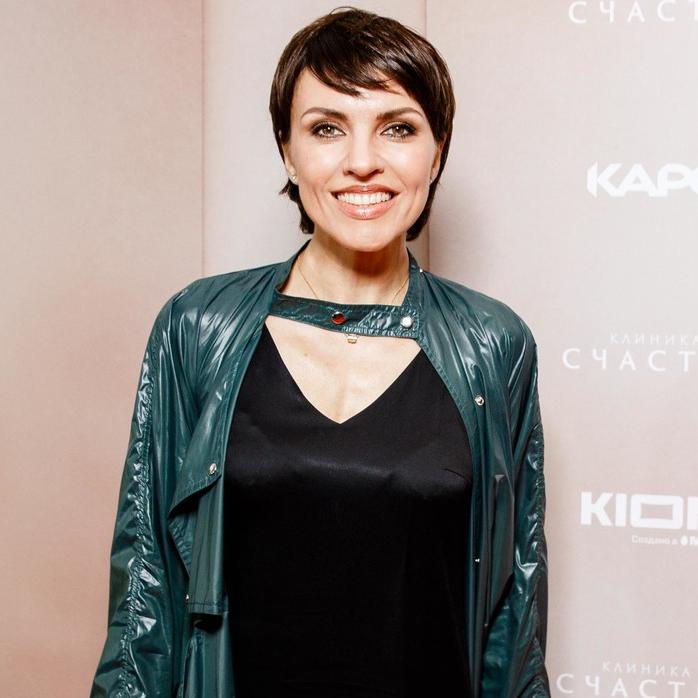 Два изнасилования, попытка суицида и уход из «Блестящих». Надя Ручка до брака и материнства