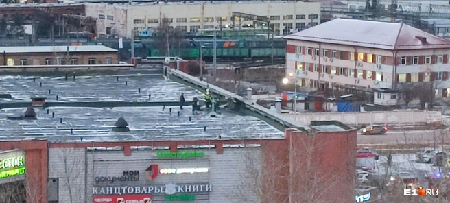 Покупателей в торговом центре не было | Источник: Читатель E1.RU
