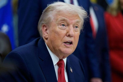 Обвинения: Минюст США утаил файлы по делу Эпштейна о Трампе