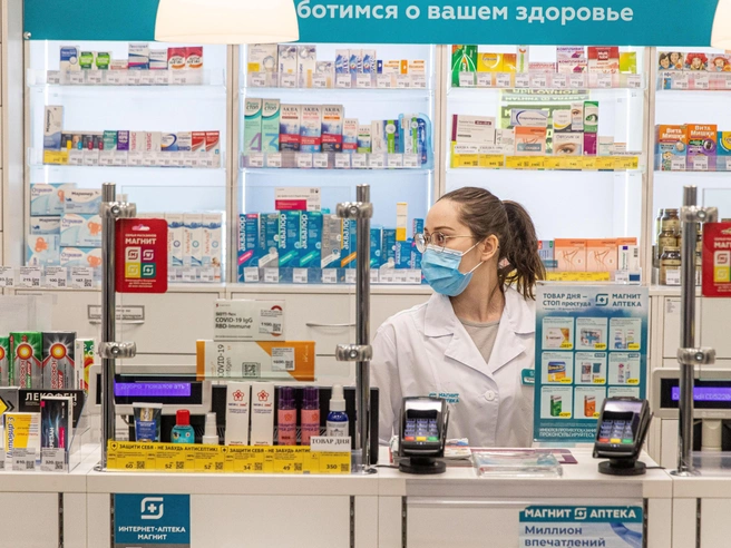 Не занимайтесь самолечением, особенно антибиотиками — их назначает врач при наличии бактериальной инфекции | Источник: Александр Ощепков / NGS.RU