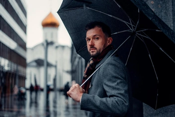 «Темное искусство обмана. Как не стать жертвой психологических манипуляций» лекция психолога Максима Коваленко в «ГУМ Кинозале»