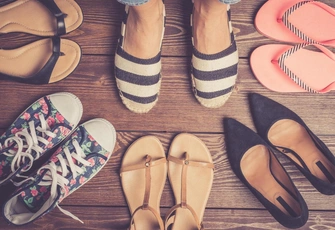 Если у вас уже есть плоскостопие: как правильно выбирать обувь и стельки