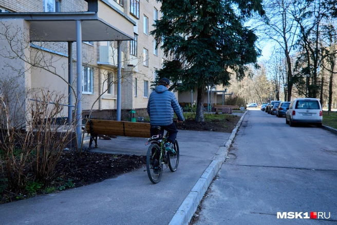 Жители Звездного городка передвигаются преимущественно на велосипедах | Источник: Дмитрий Толстошеев / MSK1.RU