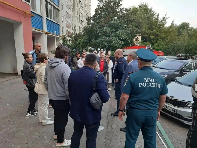 Губернатор приехал в Новокуйбышевск | Источник: Вячеслав Федорищев / Max.ru