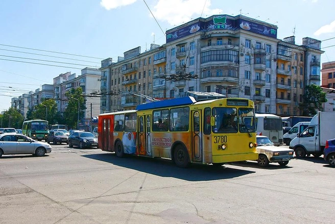 Троллейбус №14 изменит маршрут, №12 и 15 – отменяются | 74.ru