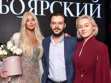 Волочкова эмоционально высказалась о росписи дочери с женихом в Грибоедовском загсе: «Это дело двух людей!»