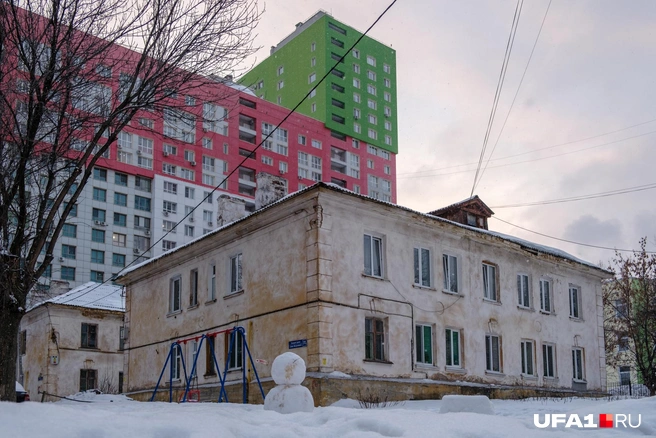 Аварийные бараки расселят и снесут | Источник: Булат Салихов / UFA1.RU