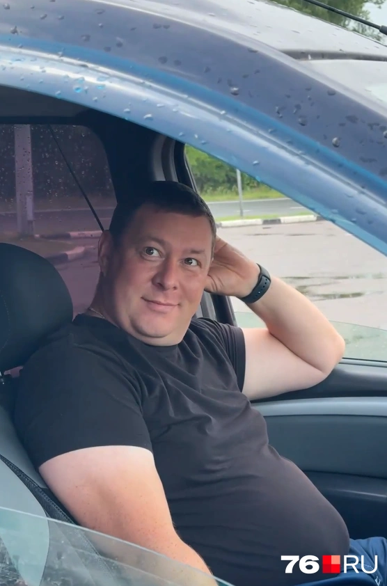 Илья считает, что ограничение объема продаваемого бензина на заправках может улучшить доступность топлива  | Источник: Александр Куренной / 76.RU