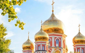 Какого числа Троица в 2025 году? А Петровский пост? Список всех церковных праздников и постов на май и июнь
