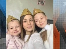 Мать 8-летней девочки, показавшей «жест помощи» на Первом канале, говорит, что все срежиссировано