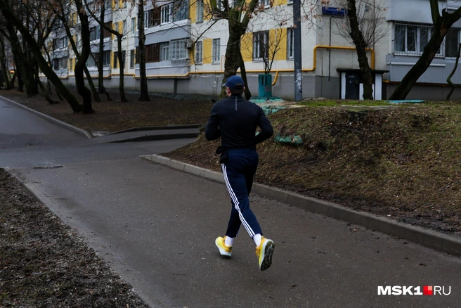 Мужчина получил множественные травмы | Источник: Артем Устюжанин / MSK1.RU