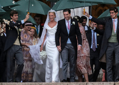 Горько смотреть: самые провальные свадебные платья звезд в 2022 году — от Спирс до Кардашьян