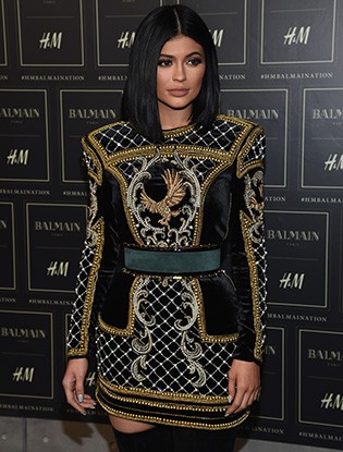 В Нью-Йорке показали коллекцию Balmain для H&M