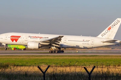 Экстренная посадка Boeing 777 в Домодедово: что известно о самолете
