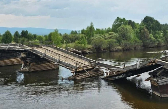 Новый мост построили в Хилокском районе взамен разрушенного ледоходом — два года жители пользовались военной переправой | Источник: Александр Ермолаев