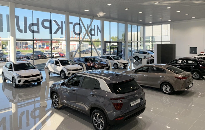 Новый автосалон на Копейском шоссе, 33а — это официальный дилер компании AGR Automotive Group | Источник: ДЦ Solaris Центр на Копейском