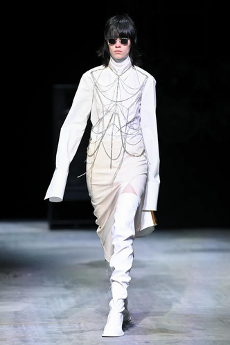 Асимметрия и андрогинность: коллекция Sportmax FW21