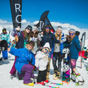 Roxy Outer Space Day на Quiksilver New Star Camp