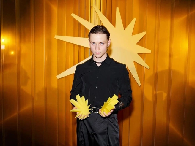 Новогодние концерты приносят большие деньги, но сам артист уверяет: за ценники отвечает не он | Источник: dmitrienko_vanya / Instagram (экстремистская организация, деятельность запрещена на территории РФ)