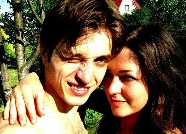 Юный Евгений Токарев с возлюбленной Викторией Гагуа | Источник: «Евгений Токарев | Official group 1» / Vk.com