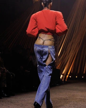 Самый пикантный тренд сезона&nbsp;&mdash; &laquo;декольте сзади&raquo;