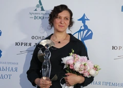 Устроивший мордобой жених, миф о лишних 30 кило и заботы о четверых детях. Что не сломало Олесю Железняк