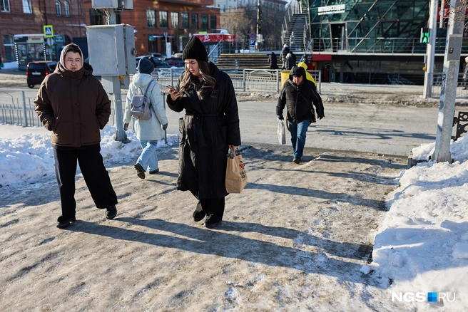 Гололед сковал город | Источник: Александр Ощепков / NGS.RU