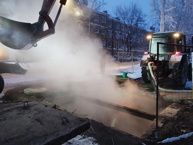 С утра 2 февраля в Рыбинске начали устранять дефекты на трубопроводах