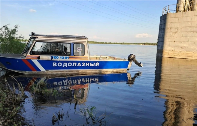 К месту ЧП водолазный отряд специального назначения вызвали полицейские | Источник: Поисково-спасательная служба Самарской области / Vk.com