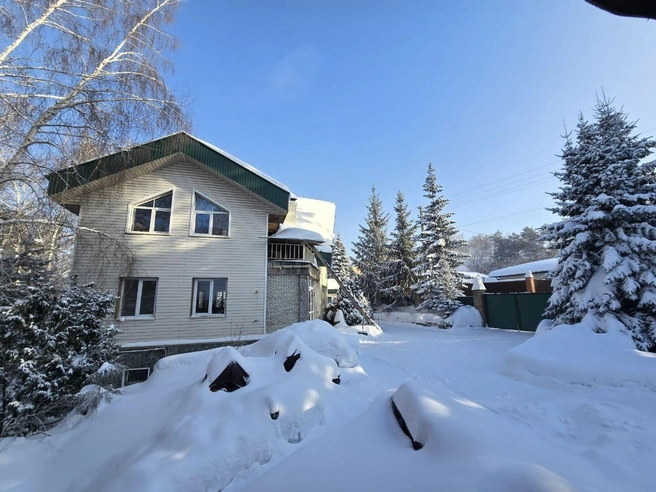 Дело о поджоге сначала возбудили, потом остановили и после жалоб Ксении расследование продолжилось снова | Источник: Константин Ж.