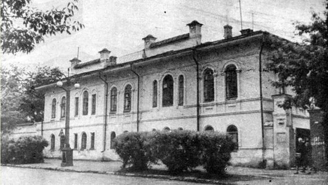 В Кургане построили здание — копию бывшей гостиницы Васильевых. Фото