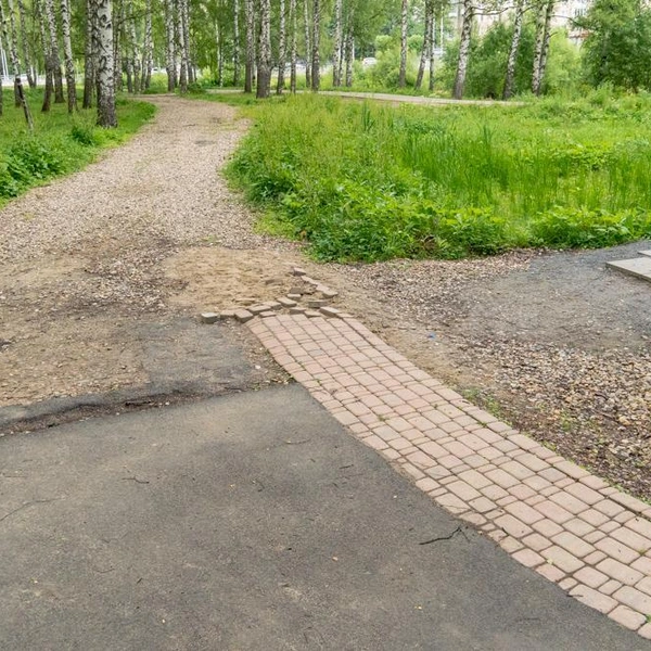 Работы в парке Судостроителей так и не были окончены | Источник: Кирилл Поверинов / 76.RU