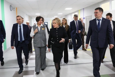 Матвиенко посетила новую школу в Кургане