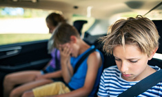 Средства от укачивания для детей: как помочь, если ребенка тошнит в транспорте