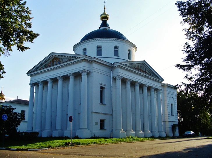 Ильинско-Тихоновская церковь. | Источник: Алексей Петров/wikipedia.org