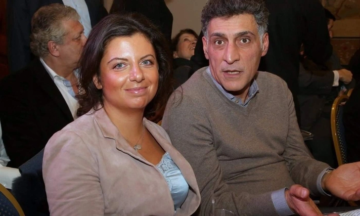 Тайный роман и трое совместных детей: история любви Тиграна Кеосаяна и Маргариты Симоньян | parents.ru