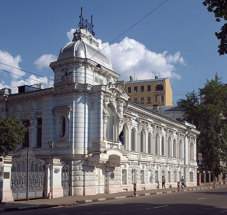 7 легендарных купеческих особняков Москвы