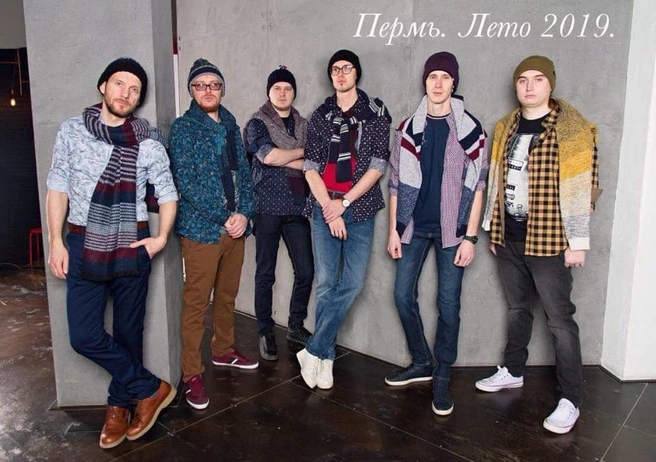 Говорят, концерты Александра Смирнова невероятно душевные | Источник: Смирный и друзья / vk.com