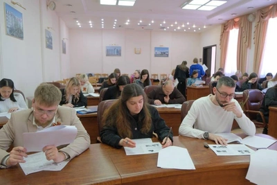 В Астрахани стартовала «Георгиевская ленточка»