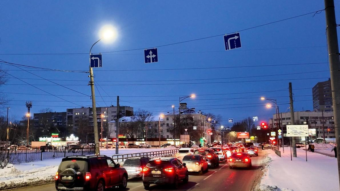 Перекресток, где теперь все нарушают: на Московском шоссе — Советской Армии повесили новые знаки