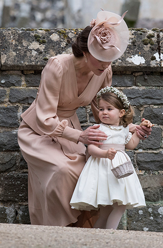 Фото №9 - Принцесса Шарлотта и принц Джордж на свадьбе Пиппы Миддлтон (фото)
